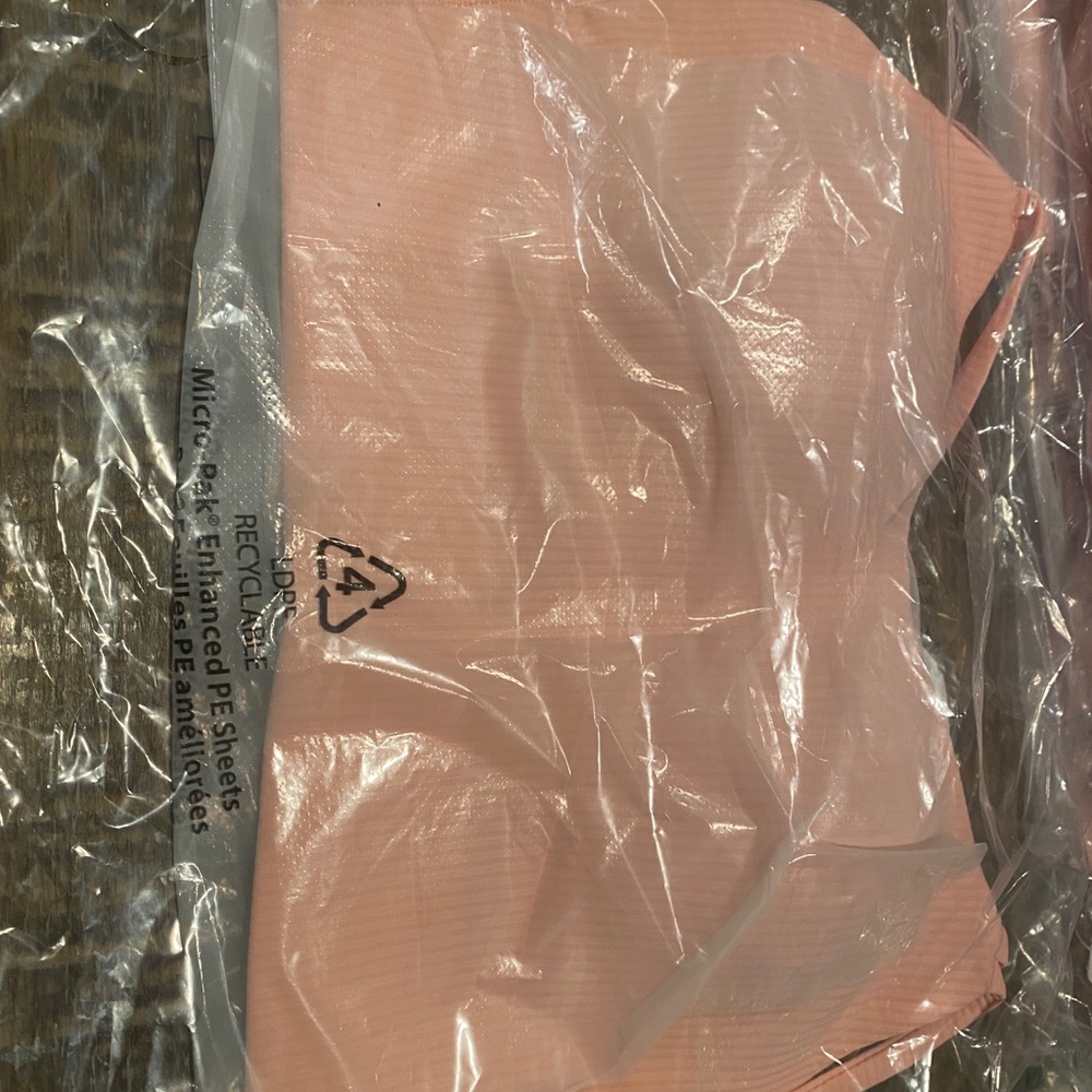 Lululemon Like a Cloud Ribbed Longline Bra Light Support, B/C Cup - Picture 8 of 8